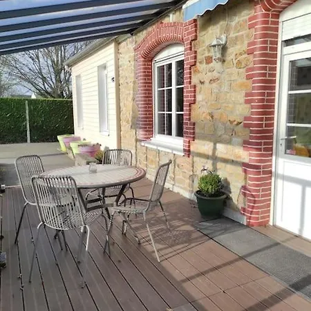 Дом отдыха Maison Proche Du Mont Saint Michel Понторсон