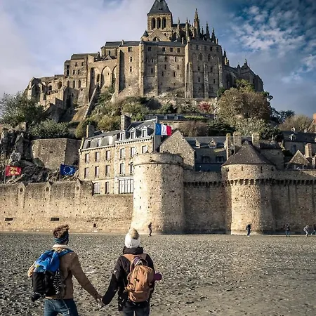 Maison Proche Du Mont Saint Michel 度假居