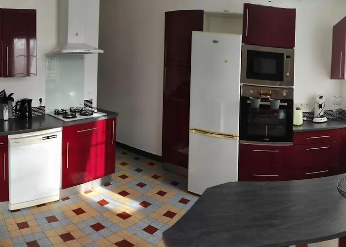 Maison Proche Du Mont Saint Michel 度假居 *