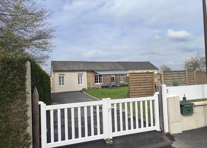 Maison Proche Du Mont Saint Michel * 蓬托尔松