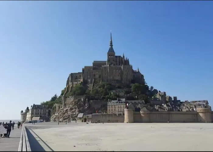 度假居 Maison Proche Du Mont Saint Michel *